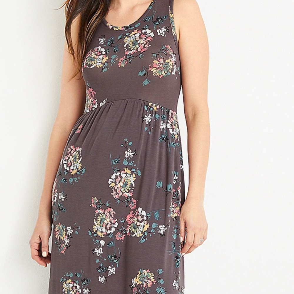 New Women’s Floral Maxi Dress, size Large